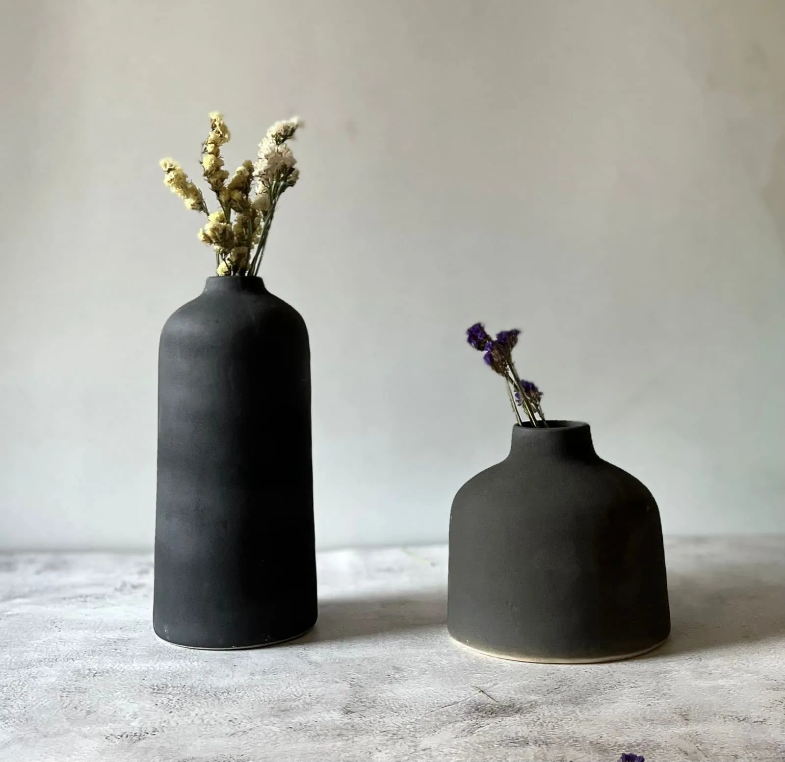 Craftribal Decorative Ceramic Flower Vase | vase for home decor | living room vase | Home Decor Centrepiece, Matte Finish, 9.5 & 6 inches, Black, (Pack of 2)