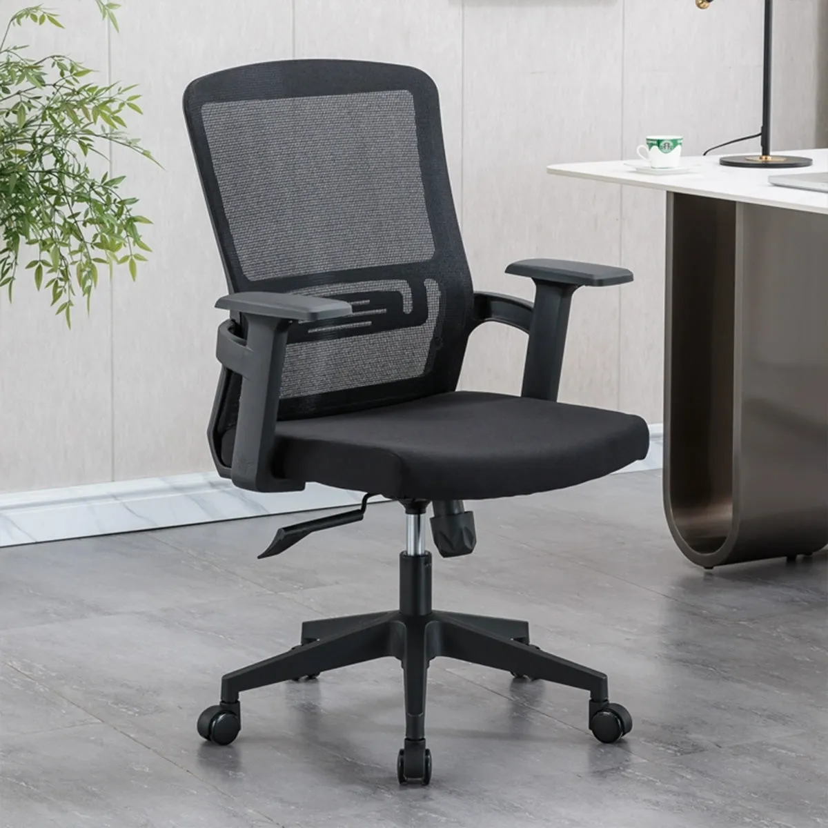 Ergonomic Mesh Staff Chair Office Chair with Armrests