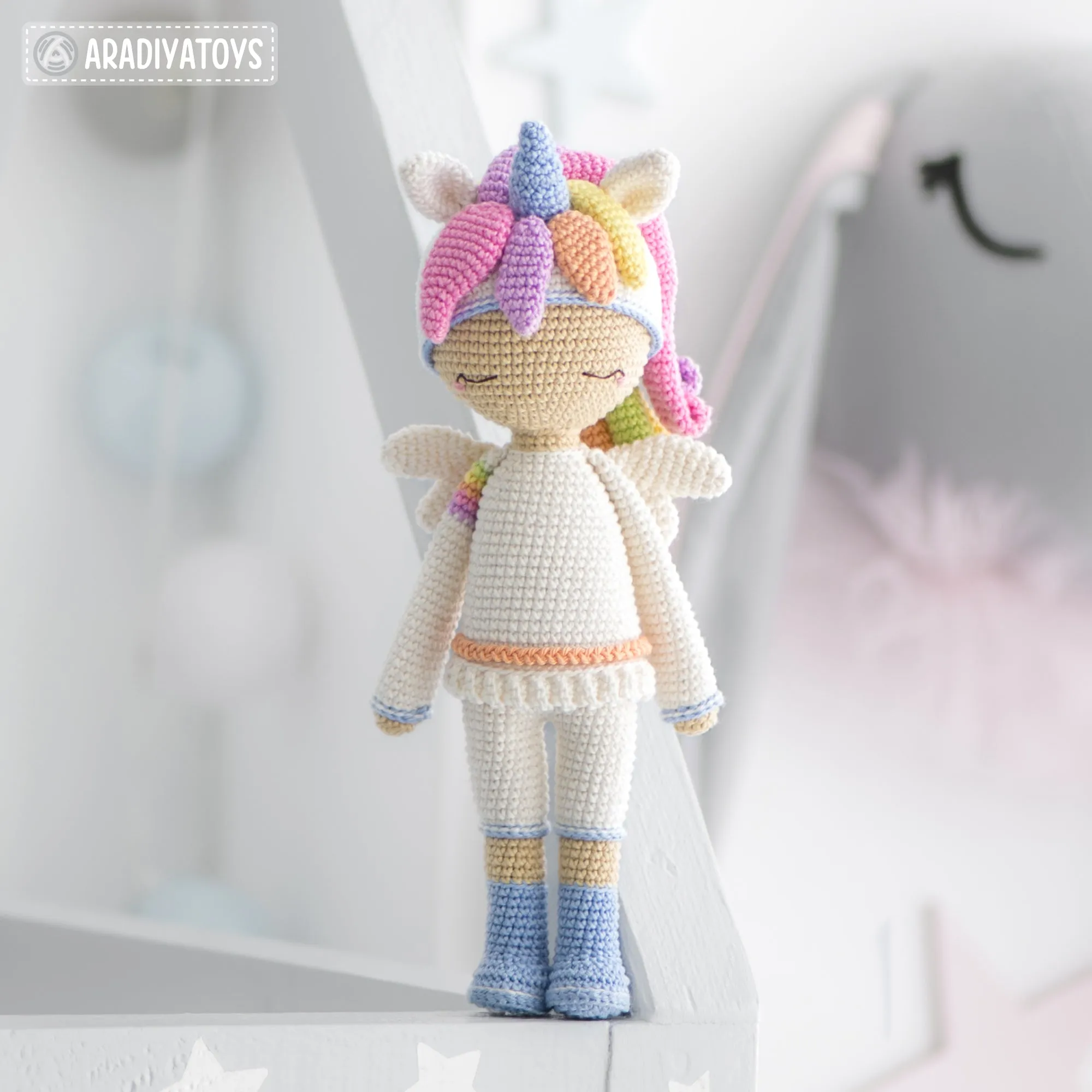 Friendy Emily the Unicorn from "AradiyaToys Friendies" collection / doll crochet pattern by AradiyaToys (Amigurumi tutorial PDF file)