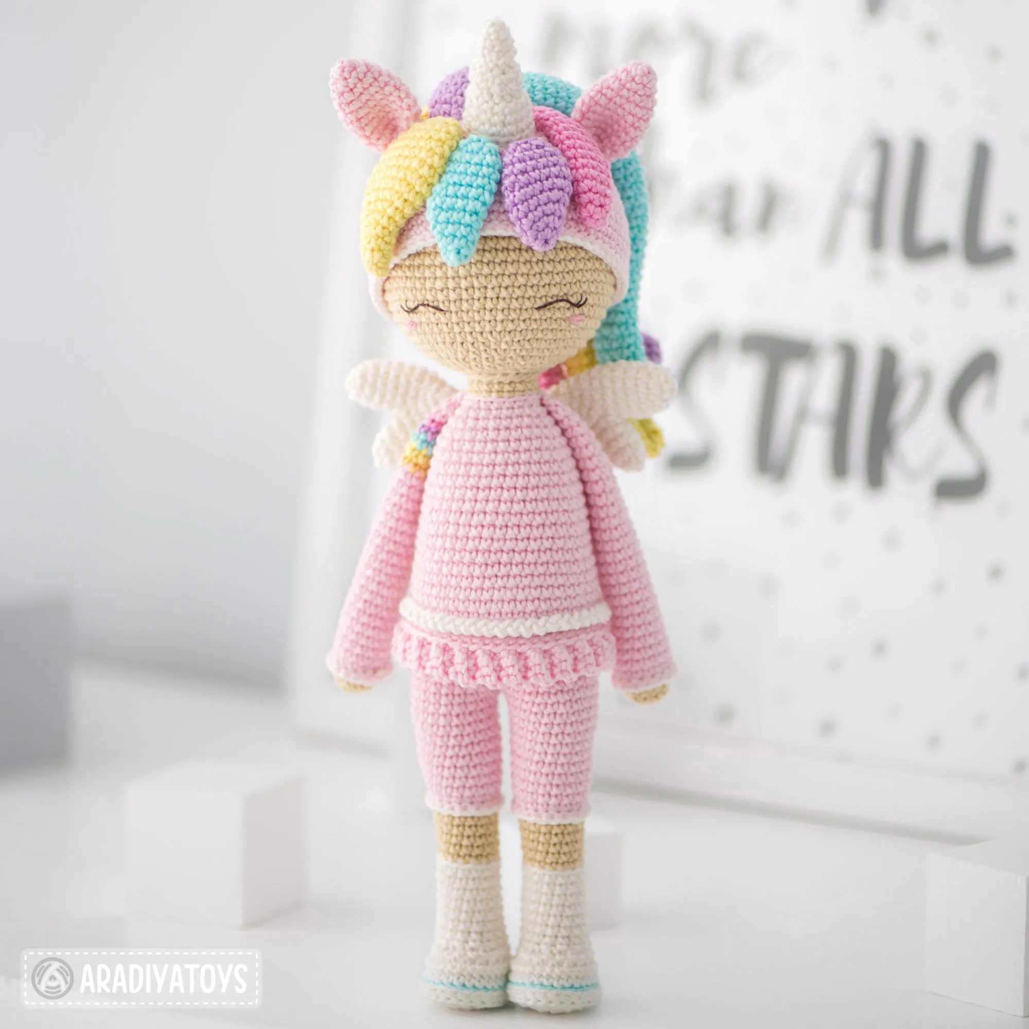 Friendy Emily the Unicorn from "AradiyaToys Friendies" collection / doll crochet pattern by AradiyaToys (Amigurumi tutorial PDF file)